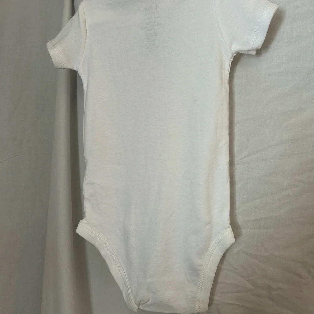 Carter's Girls‎ 6-9 month Onesie with Pink Cupcake
